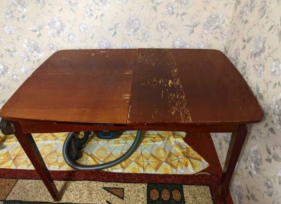 Продам стол раздвижной