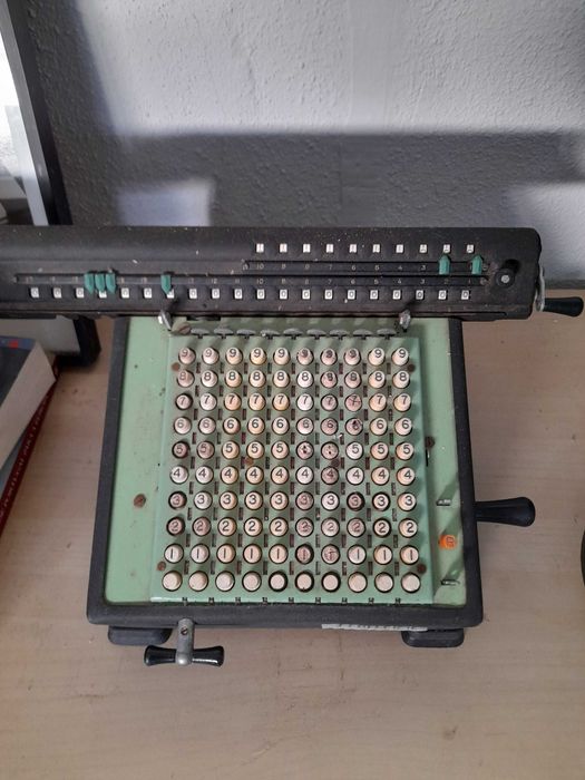 Calculadora vintage Monroe anos 50