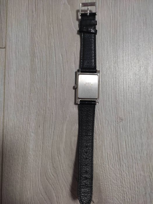 Годинник кварцовий CASIO