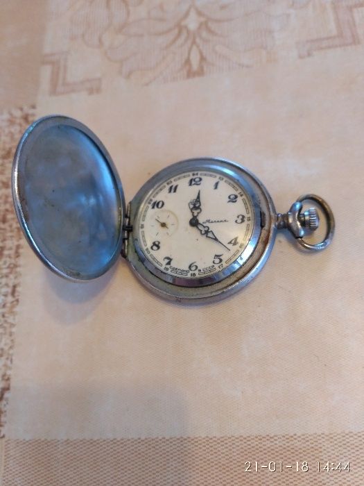 Часы карманные старые