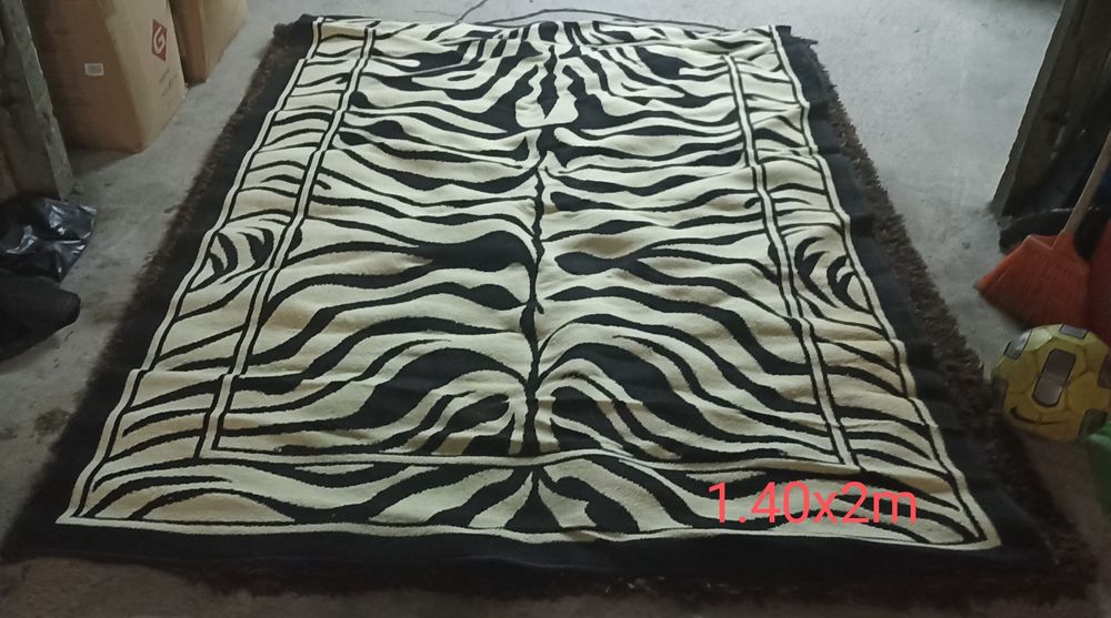 Carpetes usadas em bom estado