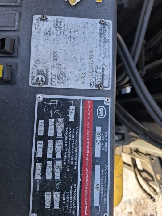 Wózek widłowy OM 2.5t