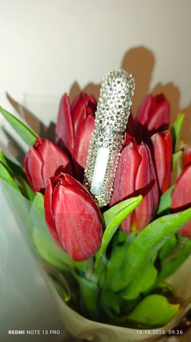 Mega piękna i błyszcząca buteleczka 
do perfum wielokrotnego