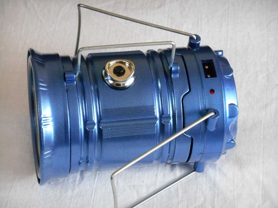 Кемпінгова лампа на сонячній батареї з функцією павербанку для подорож