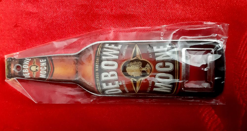nowy otwieracz do butelek z magnesem Dębowe Mocne