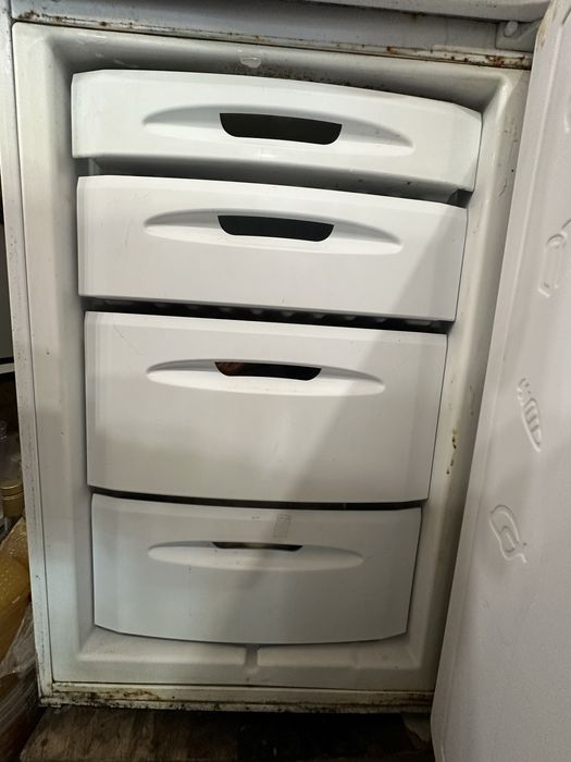 Продам холодильник