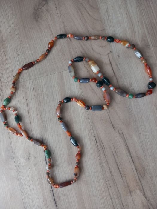 Stary naszyjnik Agatów 150 cm . Brak zapięcia. Bardzo ciężkie