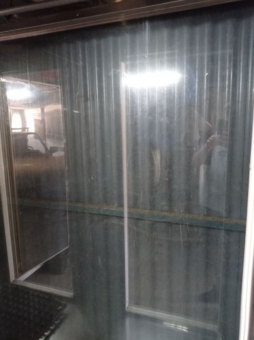 Frigorífico industrial porta dupla traseira vidro, ideal para montra