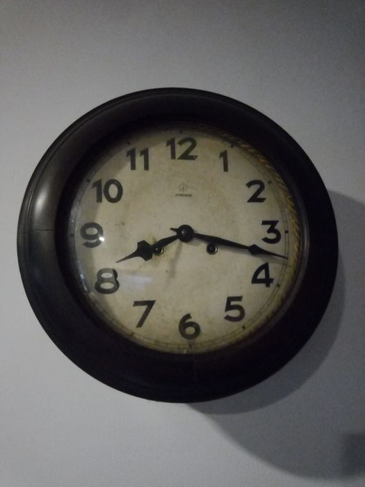 Relógio de parede junghans