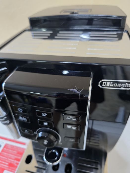 Кофемашина delonghi.