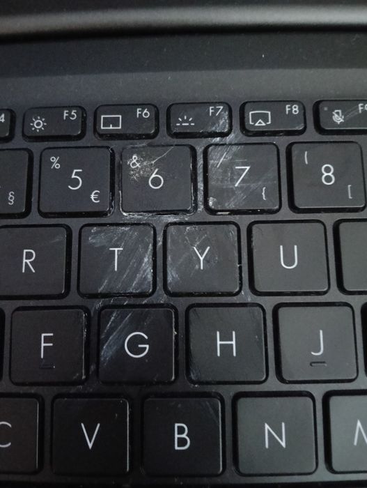 Vendo portátil  ASUS vivobook