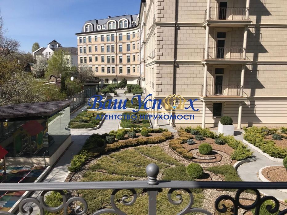 ЖК Renaissance Residence, Новоселицька, 10 ,  Ботанічного сад.