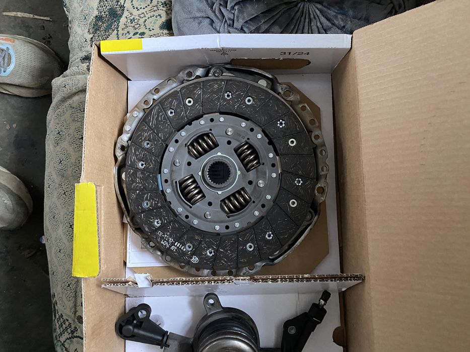 Продам комплект щепленя Мерседес Спрінтер 2.2