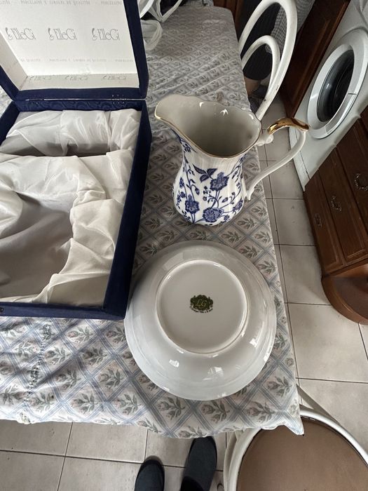 Jarro com taça em porcelana Limoges
