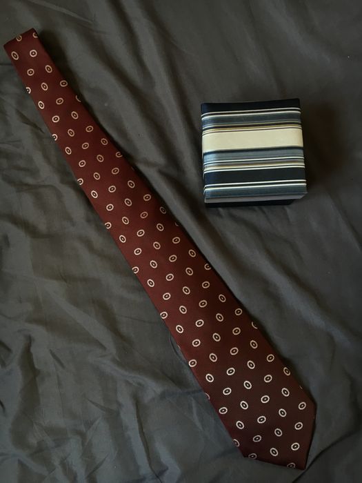 Męski krawat CODE bordowy nowy + pudełko