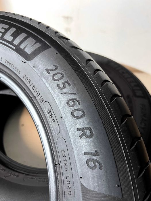 Pneus Michelin Primacy 4 - 205/60/16 - Como NOVOS