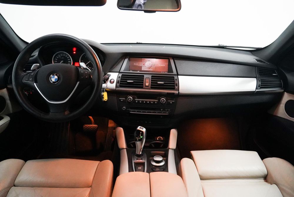 BMW X6 — fotografia 5
