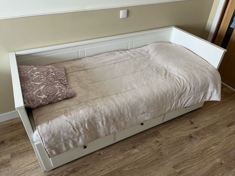 Cama Ikea Hemnes individual ou dupla com 3 gavetões