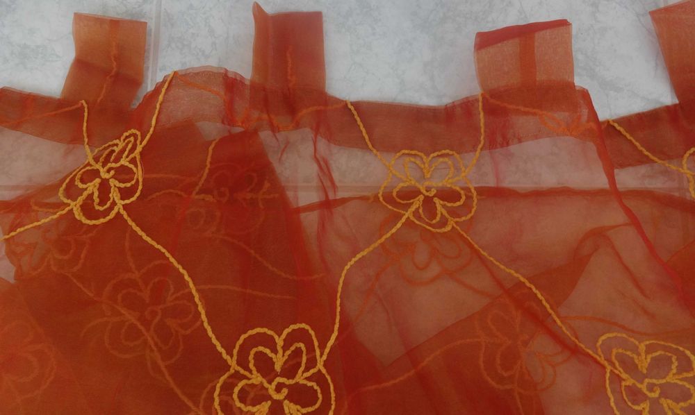 Cortinado em Tom Laranja