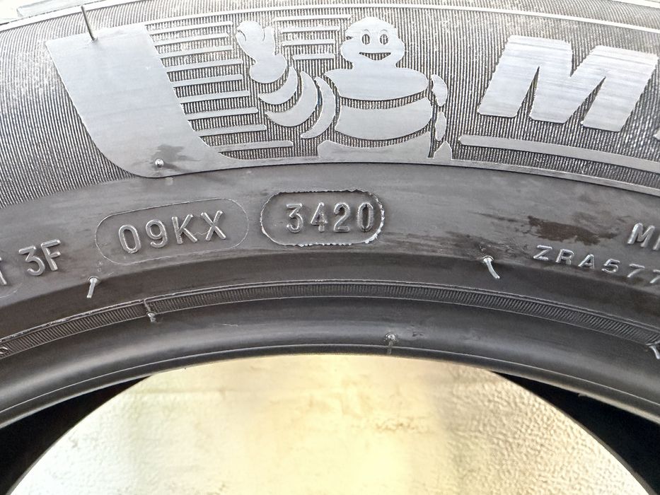 Opony letnie Michelin 215/55/17 98W