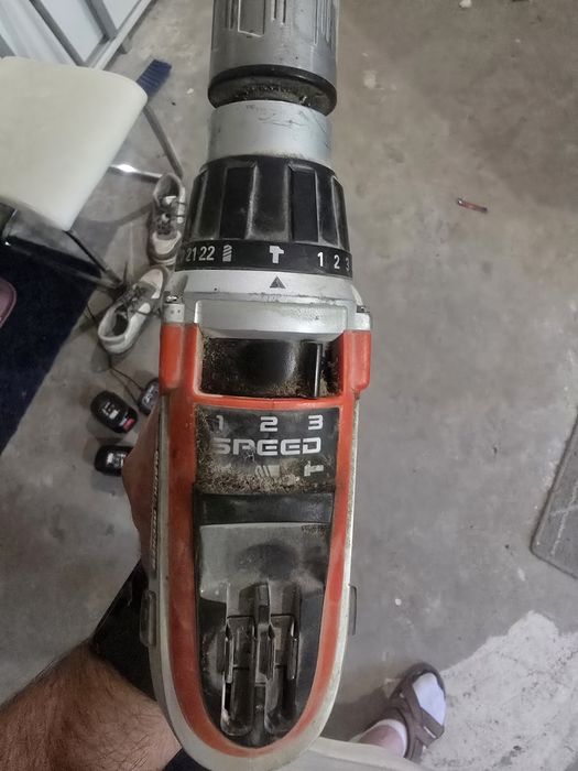 Wkrętarka Black&Decker 2 szt.   z udarem 4x bateria