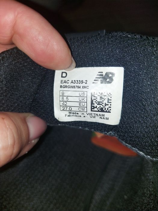 New Balance р42/27,5 см бу мало