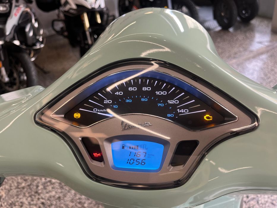 Vespa Primavera 125 cc de 2023 Em estado Irrepreensível 1167 Kms