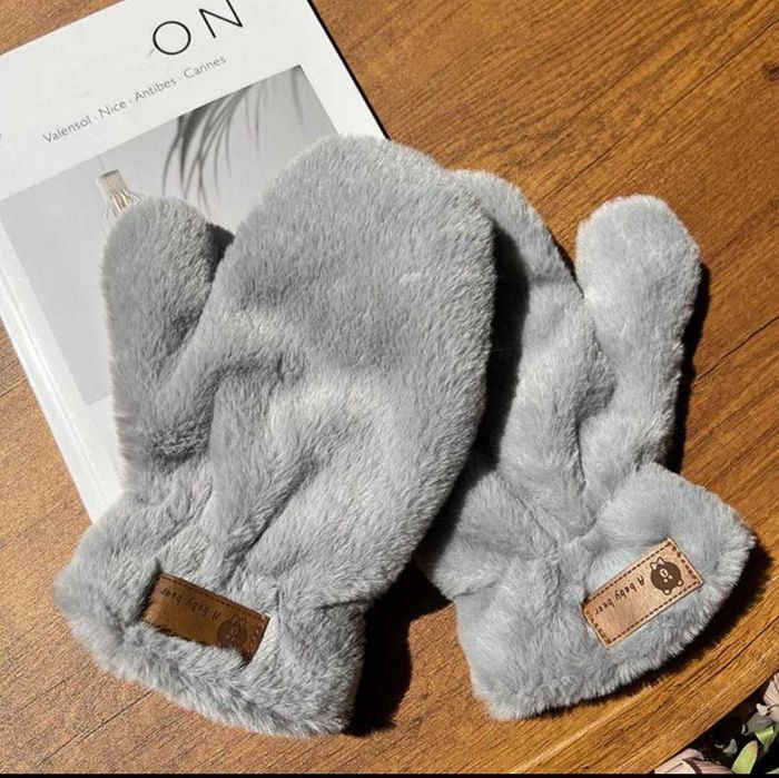 Жіночі корейські плюшеві рукавички