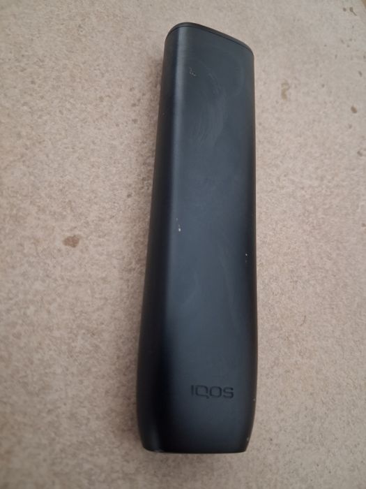 Caneta iqcos nova