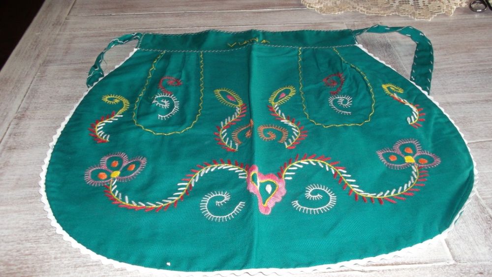 aventais bordados
