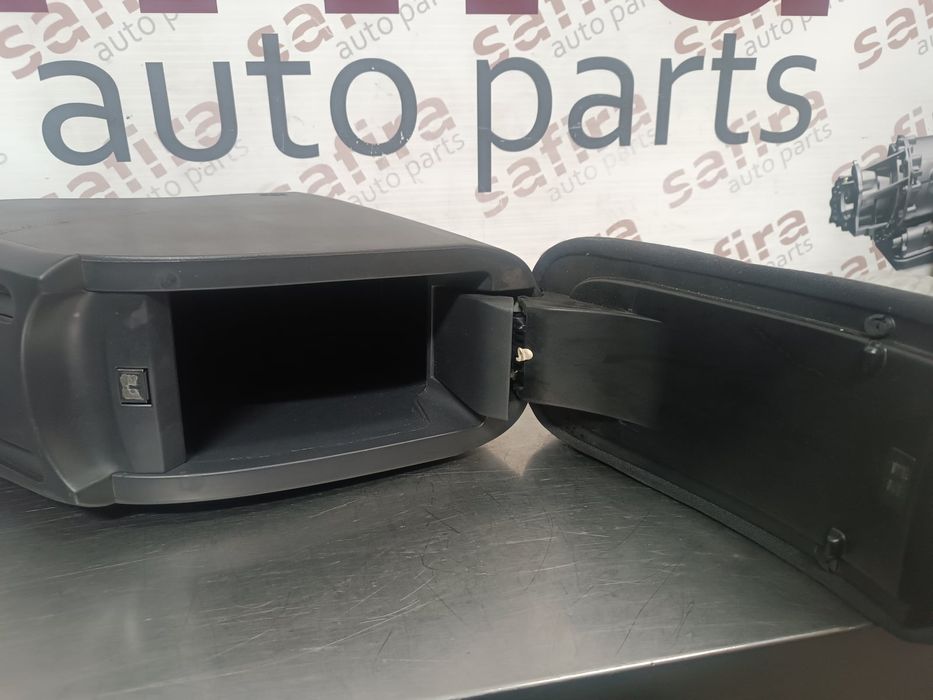 Apoio de Braço RENAULT MEGANE II - 8200079091