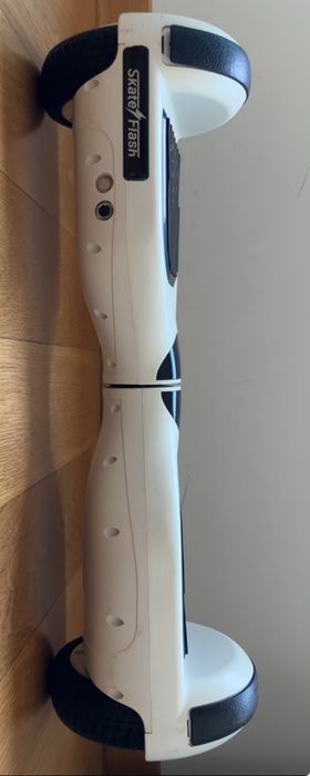 Hoverboard in semi-new condition, fully functional64173572406915122