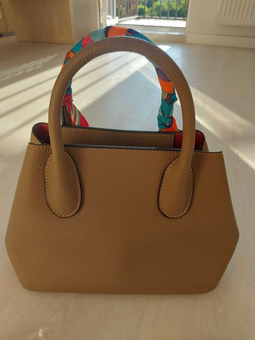 Nowa, elegancka torebka