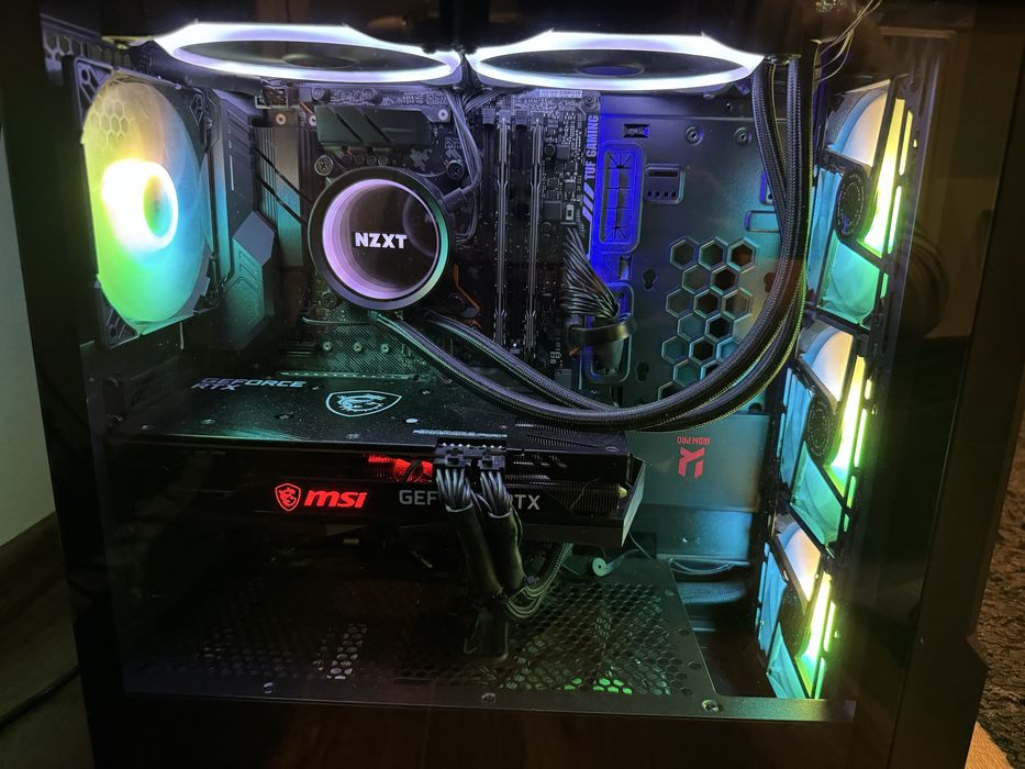 Komputer stacjonarny - gamingowy/RTX 3060/I7 9700f/DDR4 16GB/500GB M2