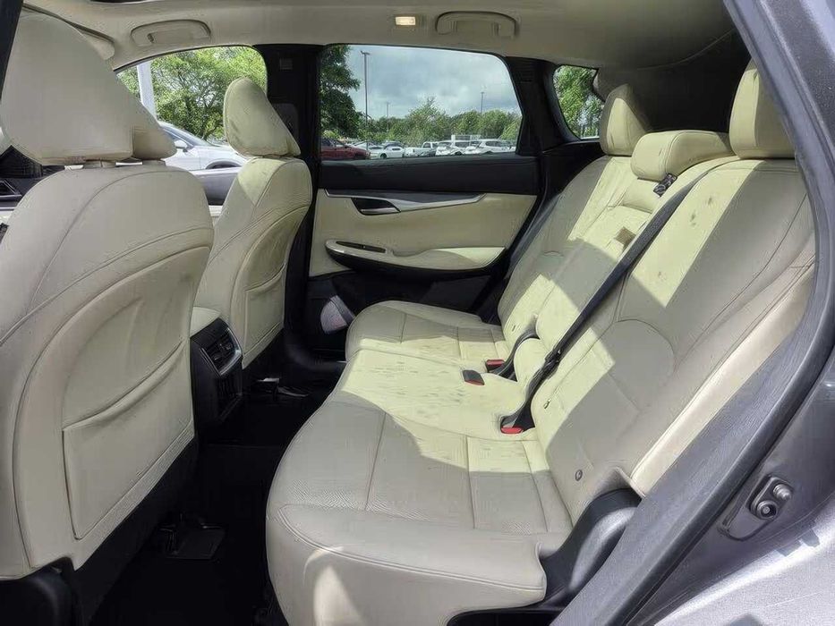 Infiniti Qx50      2022