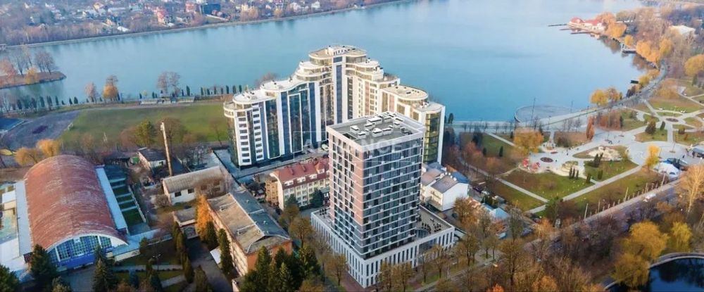 Парк, Озеро. Видова 1-к квартира в ЖК Trivium бізнес класу