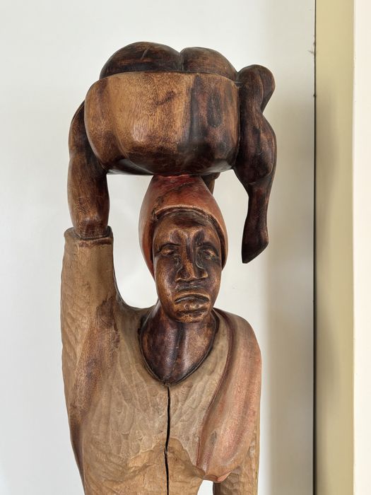 Sprzedam rzeźbę kobiety