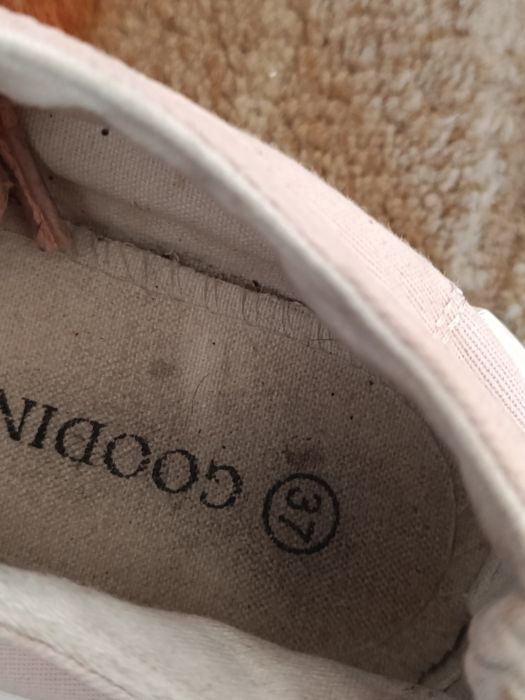 Buty damskie numer 37