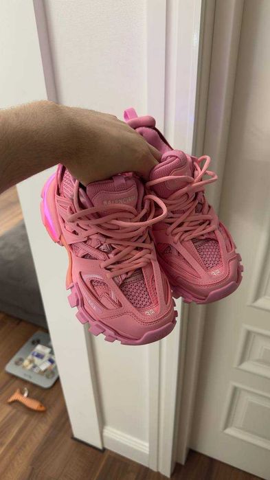 Balenciaga Track led Pink размер 36  Баленсиага