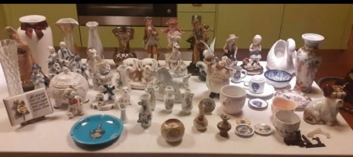 Lote de varios biblots  artigos  antigos