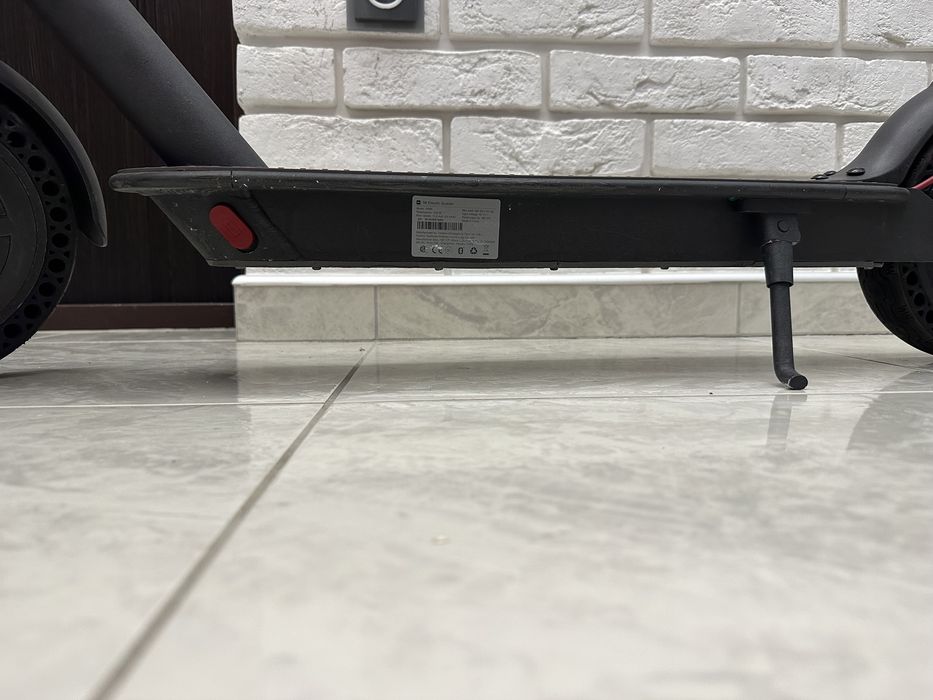 Електросамокат Xiaomi Scooter m365