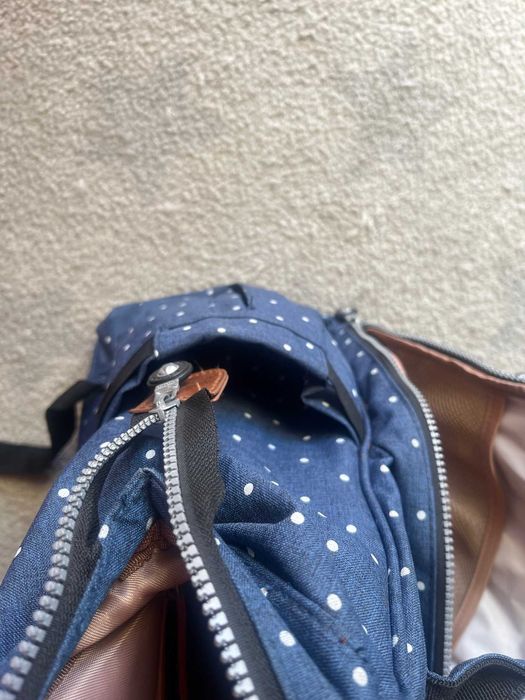 Mochila de maternidade que dá para pendurar no carrinho