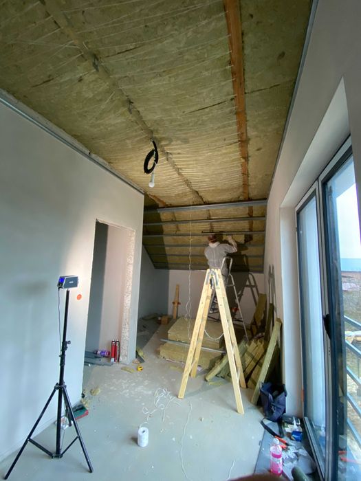 Ocieplanie dachów i poddaszy wełną | Zabudowy GK i wykończenia