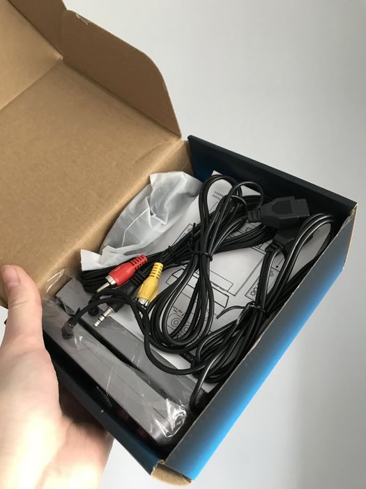 Ігрова приставка з джойстиками 620 ігор.