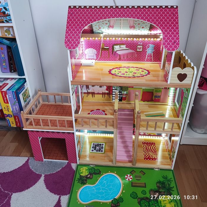 Domek dla lalek duży