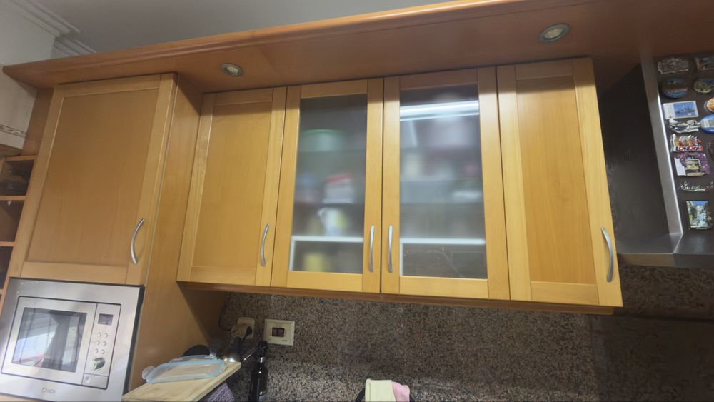 Móvel de cozinha em Cerejeira