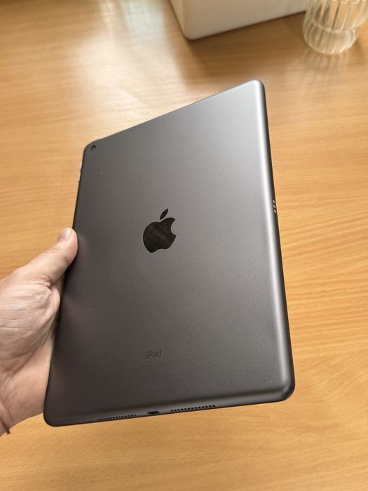 Ipad gen 7 10’2 32gb Space gray