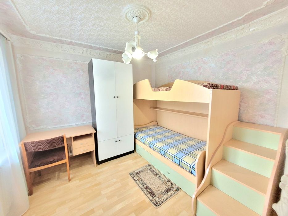 Дитяче ліжко, двоярусне зі східцями б/у