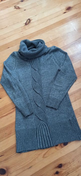 Sweter ze srebrną nitką M