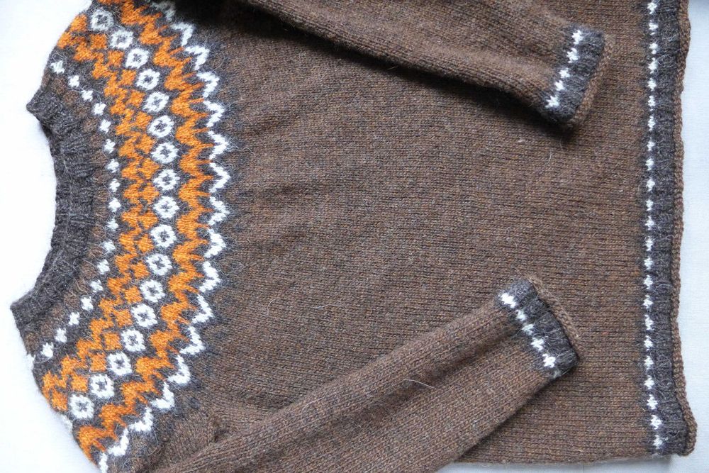 Wełniany ISLANDZKI SWETER lopapeysa 36 S rękodzieło HANDMADE norweski
